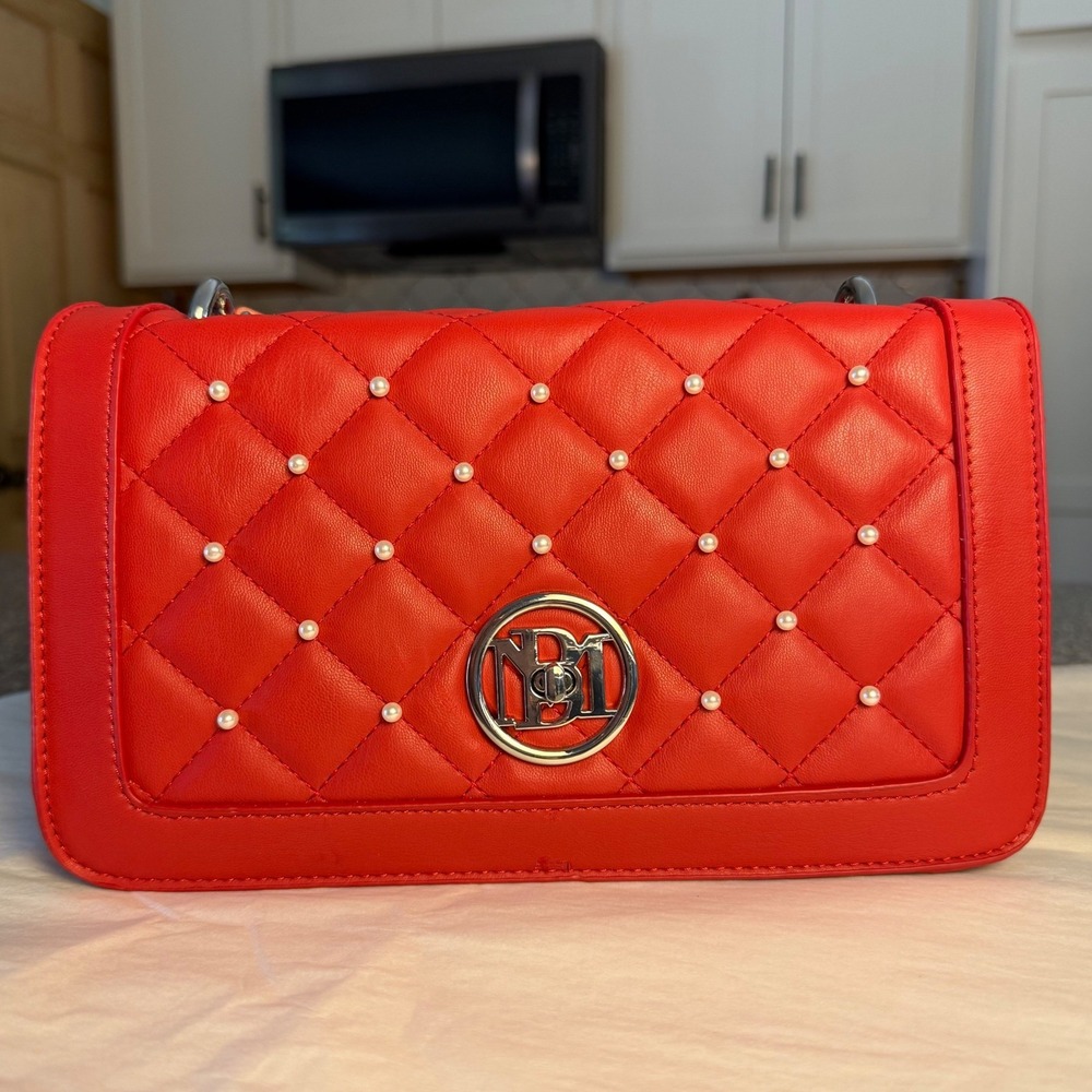 Studio Badgley Mischka Red Quilted Pearl Crossbody Bag BM-4135 Round Letter Lock